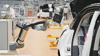 抢占新能源制高点 一汽红旗繁荣工厂的高品质智造之路